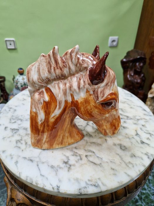 Уникална много красива порцеланова фигура статуетка