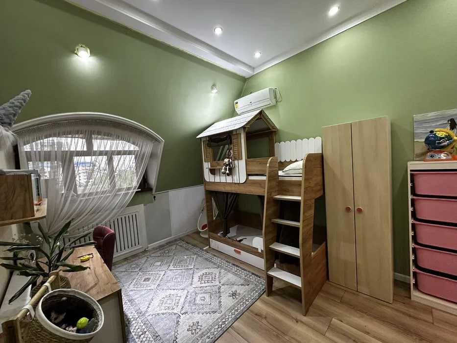 Продаётся просторная 4-комнатная квартира в клубном доме!