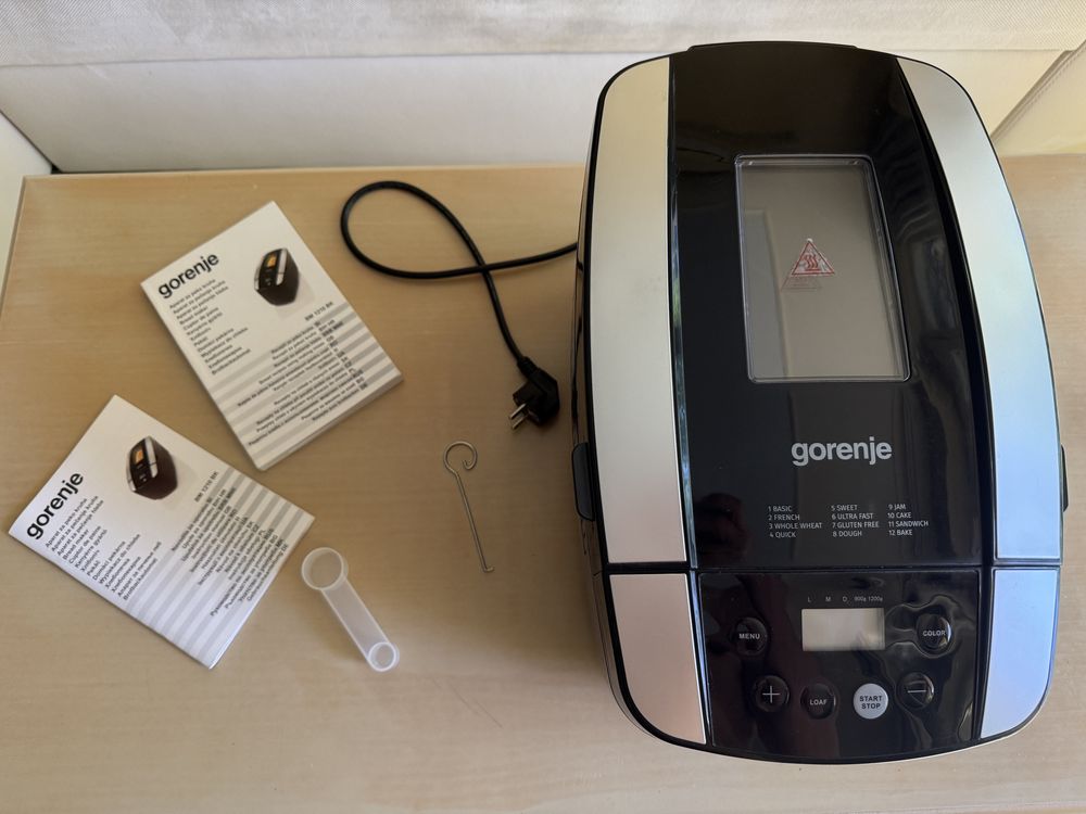 Пекарна Gorenje BM1210BK