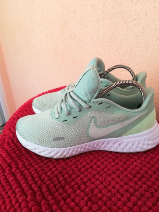 Adidași Nike nr 39 dama