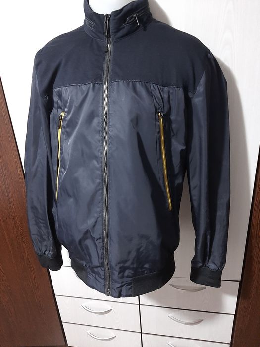 Geaca  de firma  zara