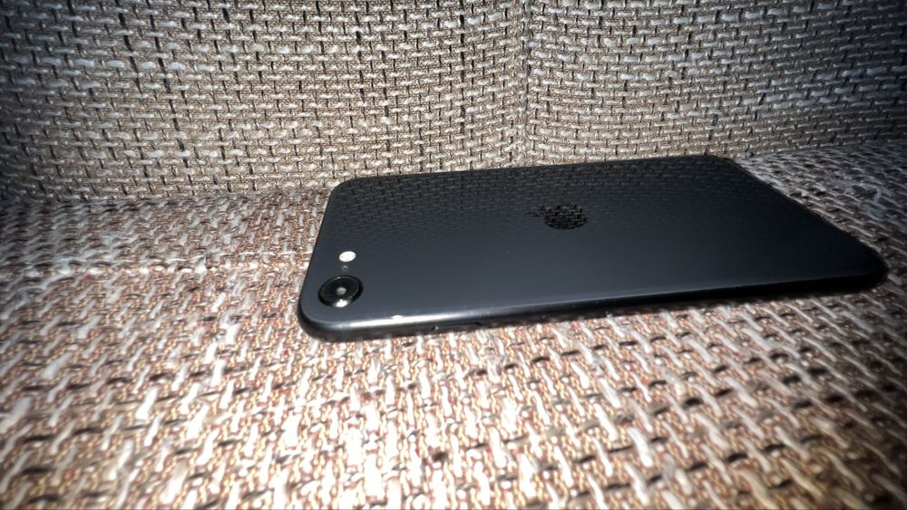 iphone se 64 gd с кутия и кабел