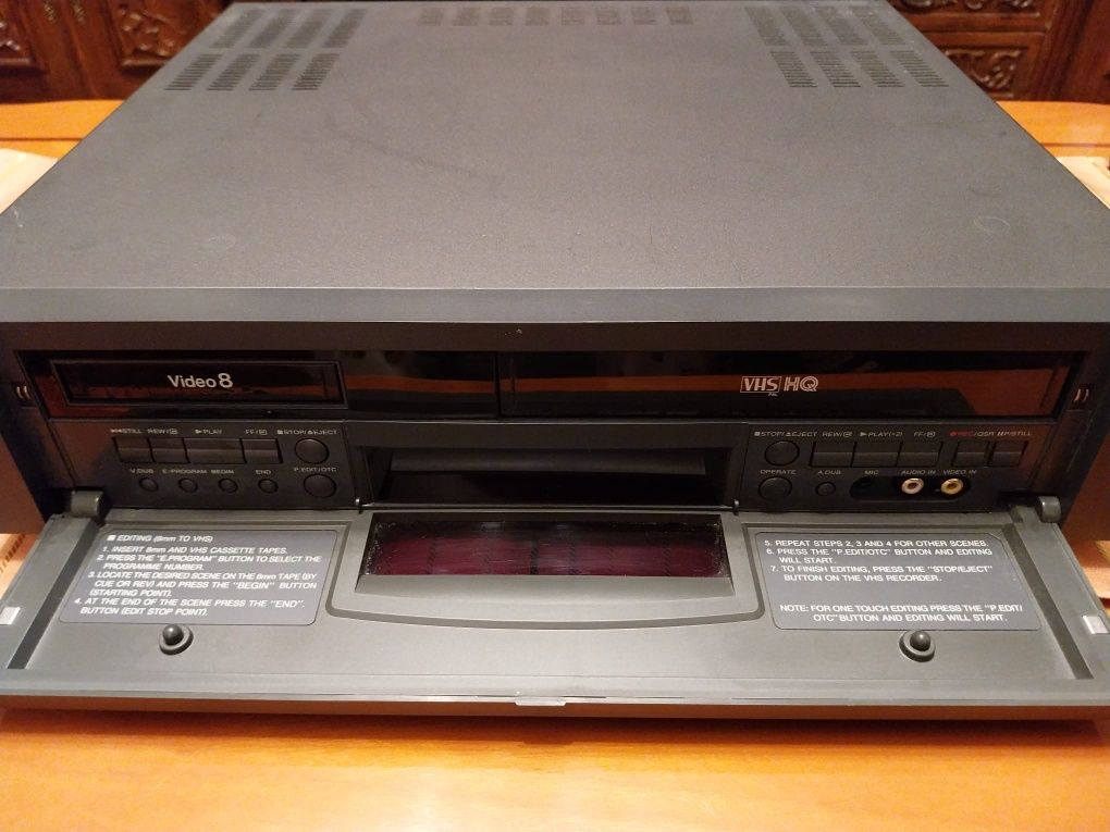 Videorecorder video 8 și vhs Goldstar