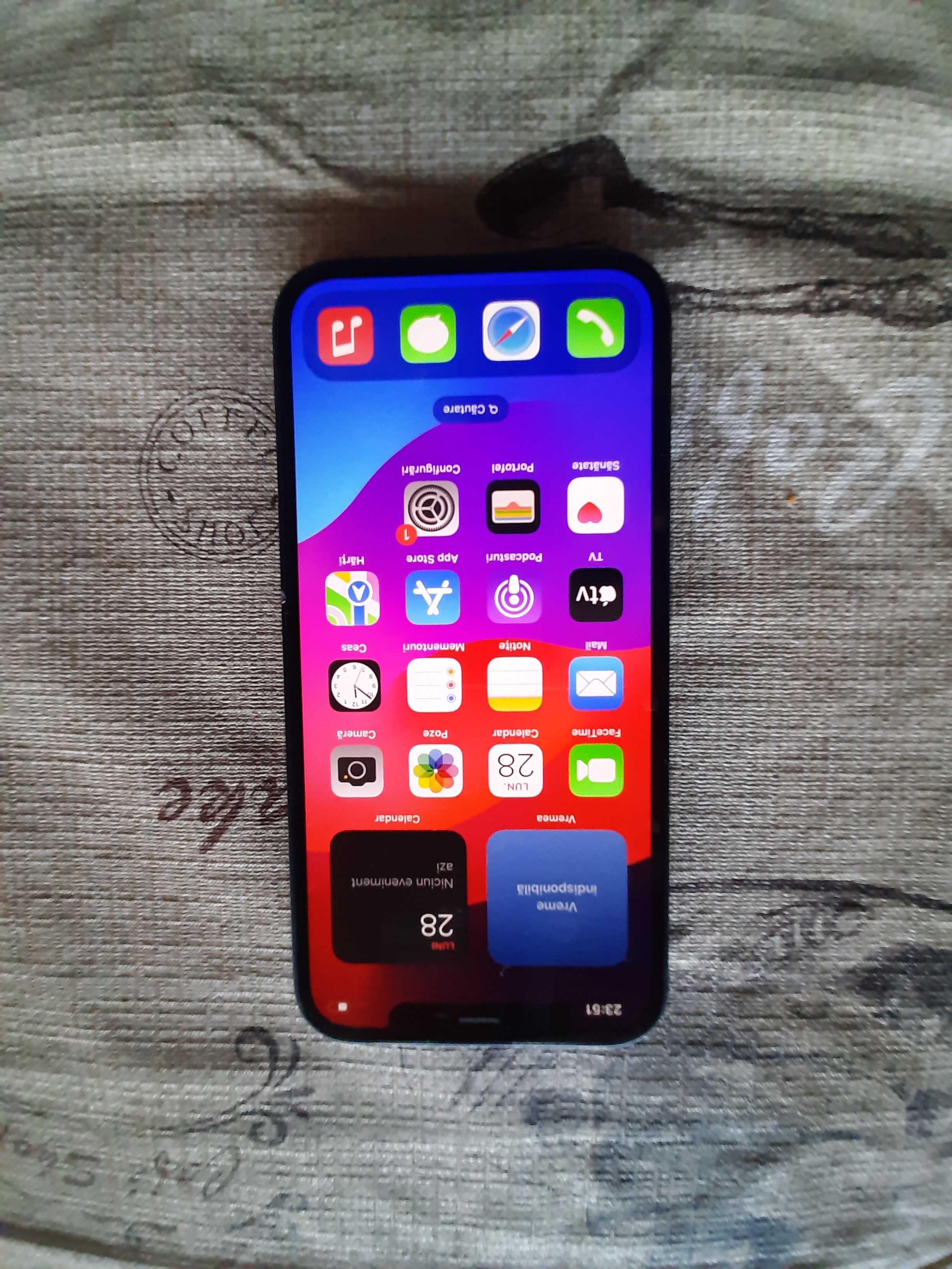 Iphone 12 foarte întreținut