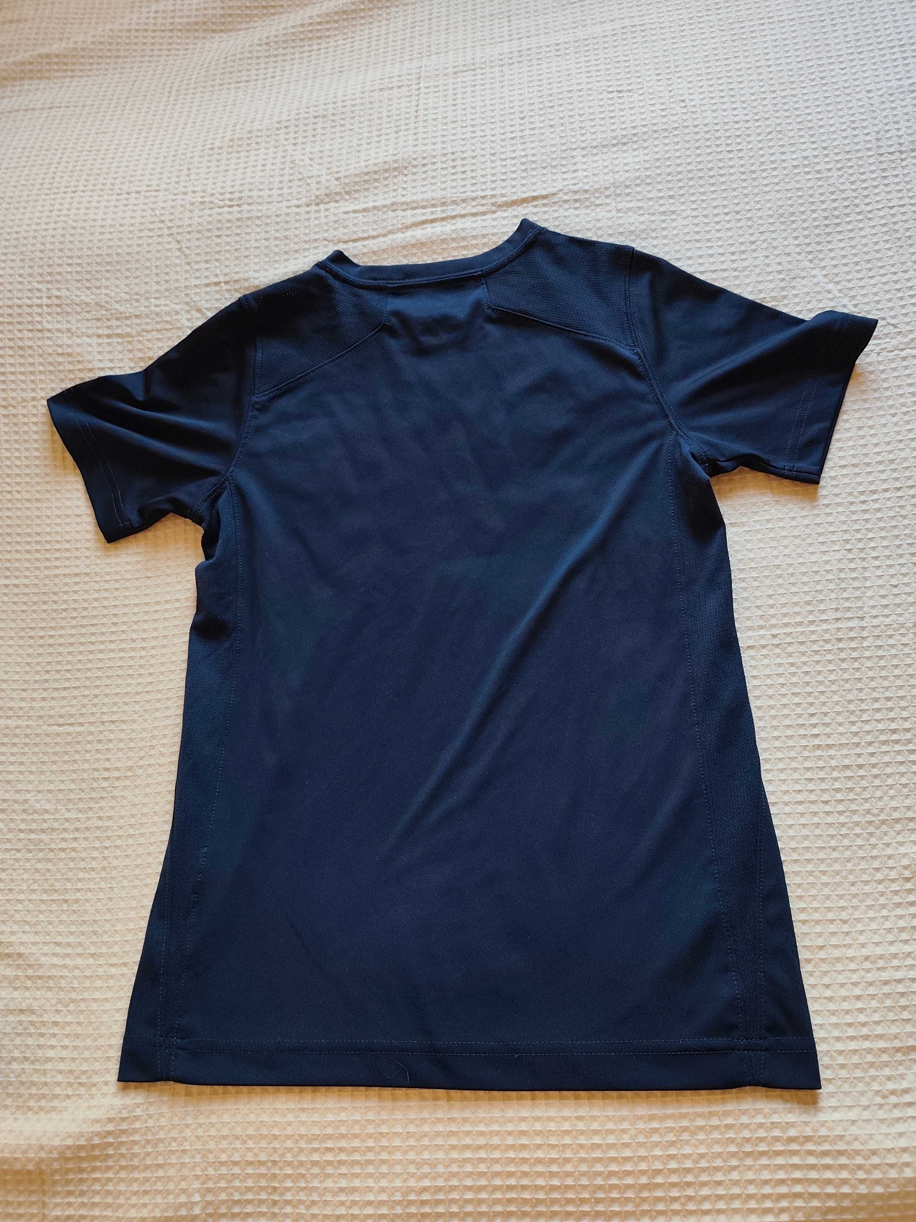 Детска тениска Nike 2 бр-20 лв.