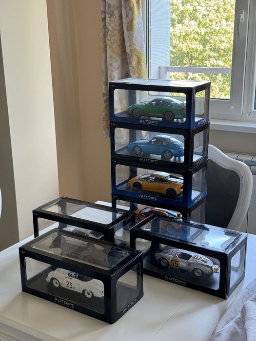 Колекция от метални модели AUTOart в мащаб 1/18 - Porsche, Lamborghini