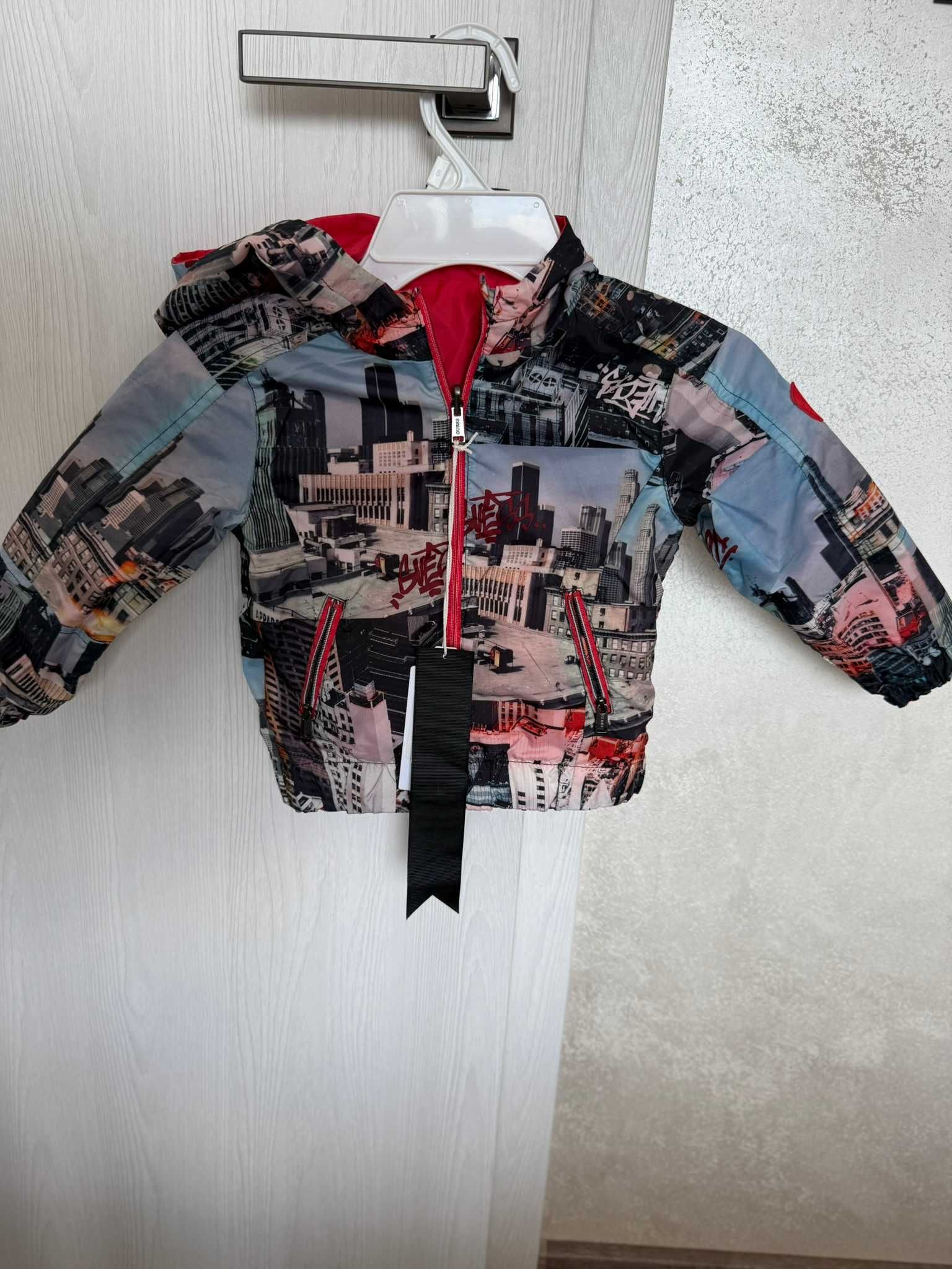 ново яке Guess 18-24м