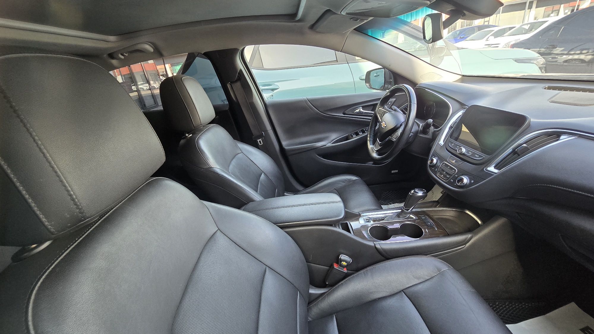 Malibu primer kraskasi kapot krilo holati yahshi airbag  otgan