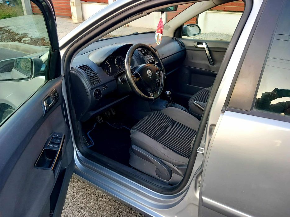 Vând Volkswagen Polo N9