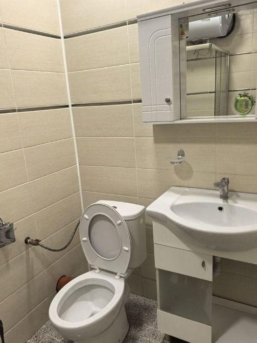 Тристаен апартамент в затворен комплекс в кв. Христо Смирненски