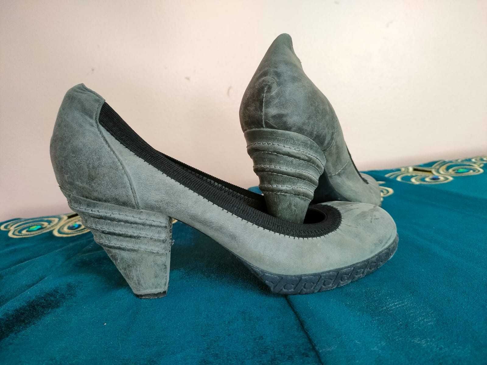 продам хорошую женскую обувь