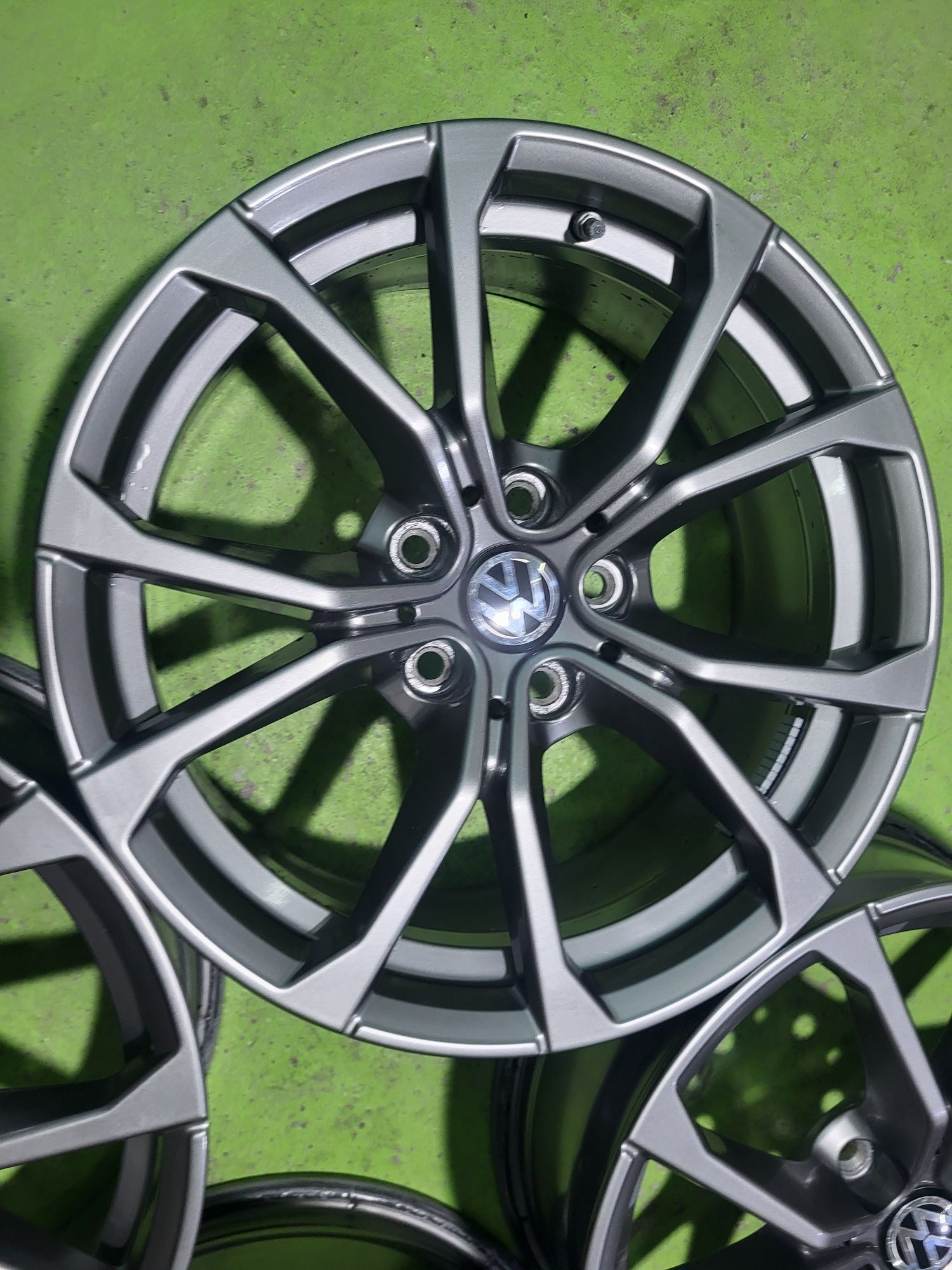 17 5x112 Vw Passat Tiguan Touran Caddy Audi Skoda 5х112