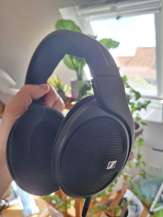 Casti Sennheiser 560S