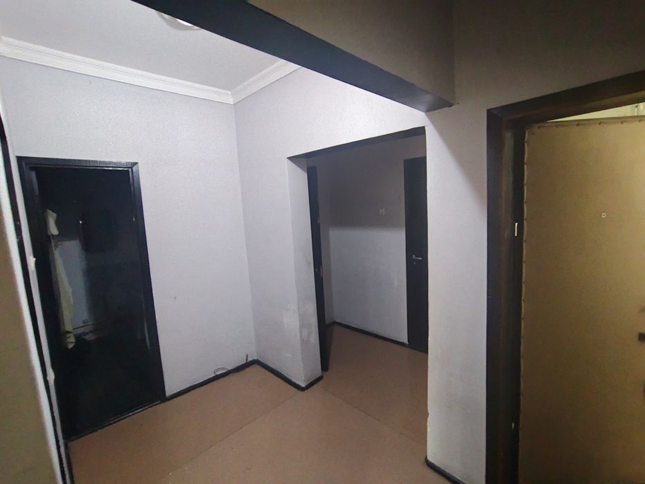 Улица Эльбек 3 комнатная 9 этаж 9 этажный дом