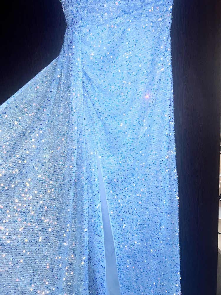 Vând rochie eleganta de seara