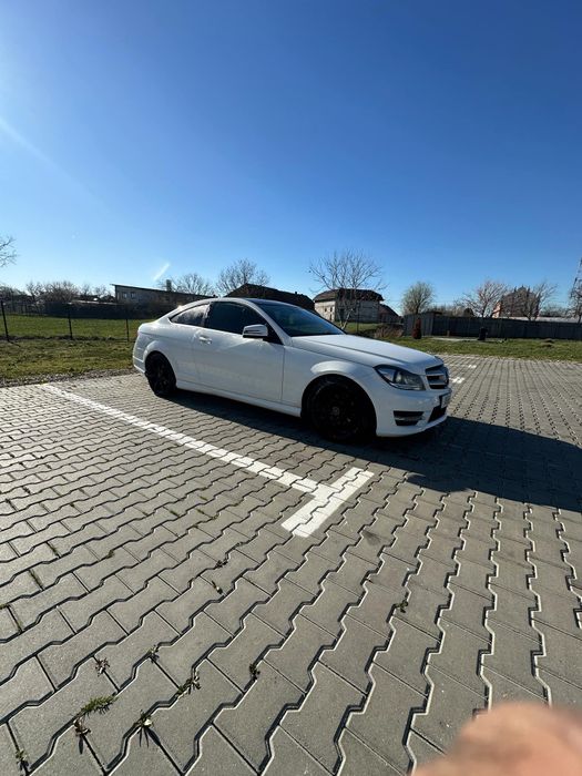 Dezmembrez mercedes w204 c250  2.2 coupe an 2015