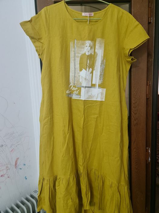 Платье                   .