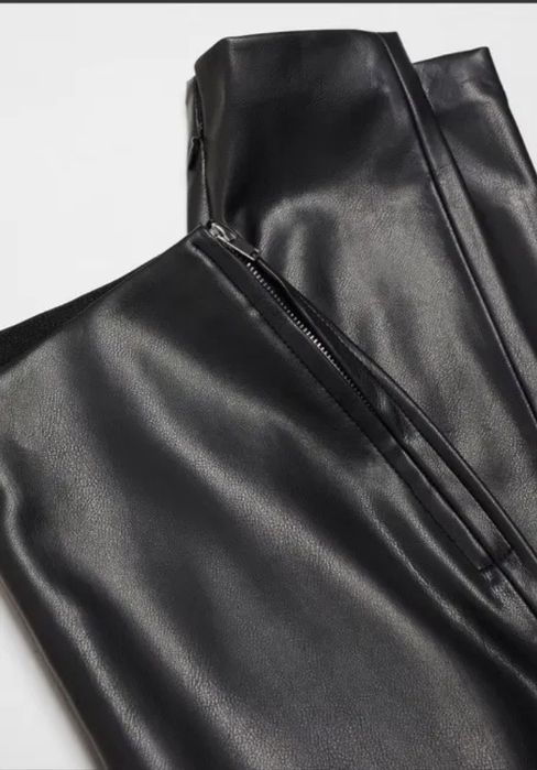 Нов кожен клин Mango