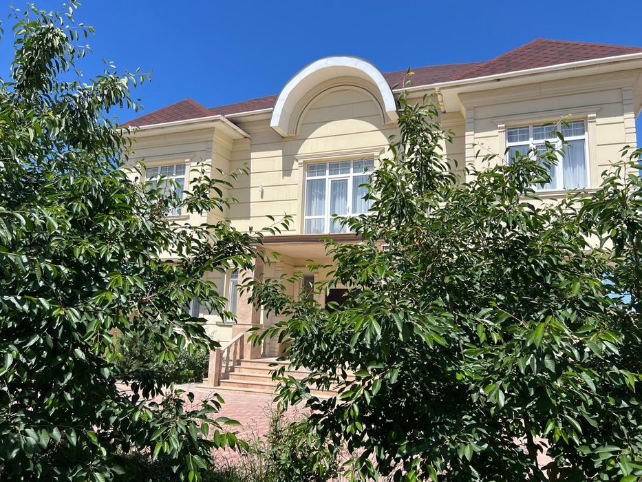 Срочно продам 5 комнатный коттедж
