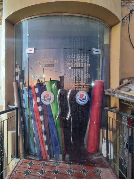 Ponarama oynali eshik sotiladi !