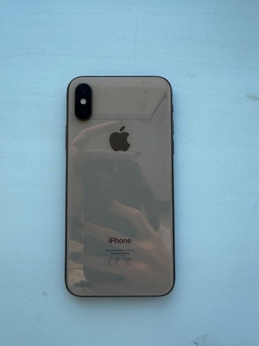 Продам Айфон Xs в идеальном состояние