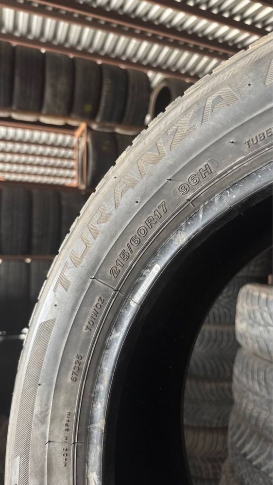 Продам шины 215/60 R17 96H