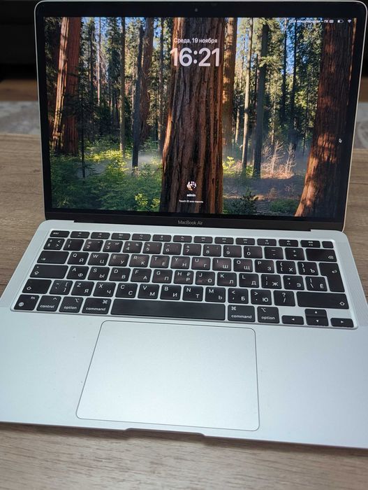 MacBook air m1 16/256 silver