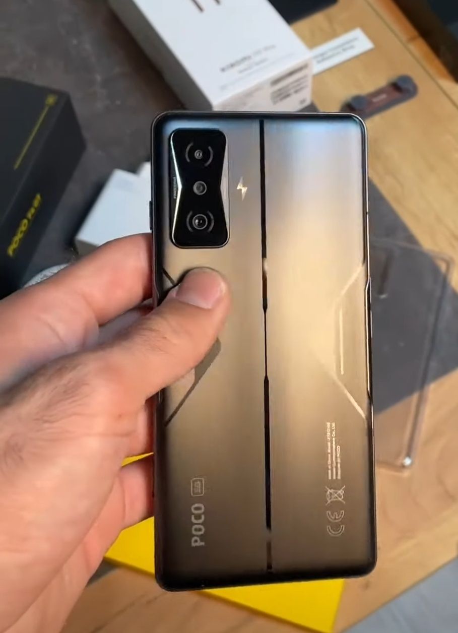 Игровой Poco F4 GT