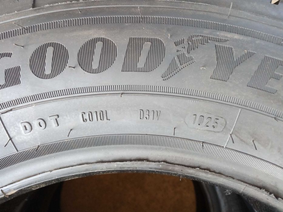 Нови летни бусови гуми 215/65R16C Goodyear EGrip Cargo 2 109T DOT2025