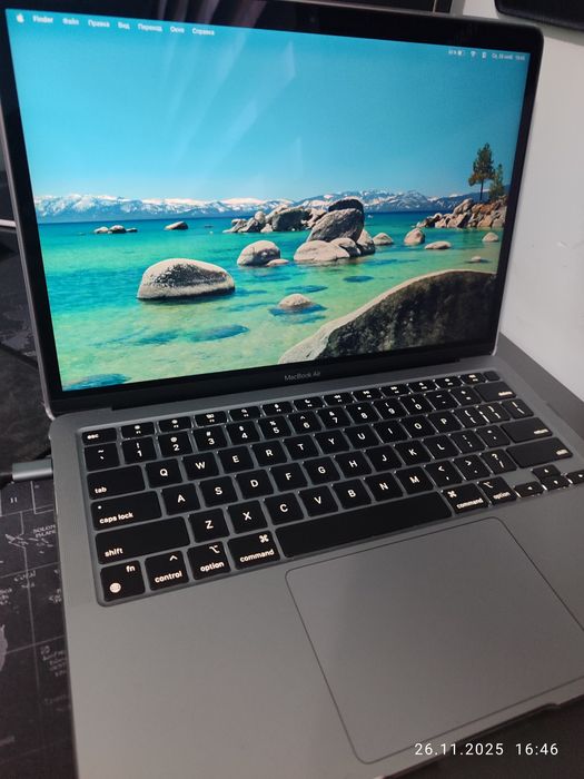 MacBook Air M1! 8/256ssd 13.3