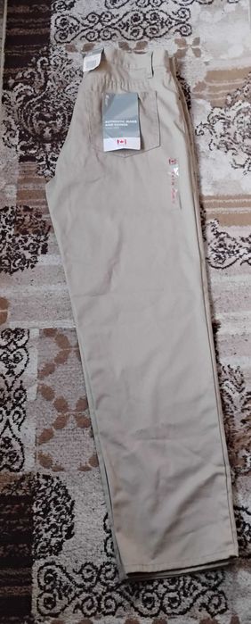 Vând pantaloni bărbați