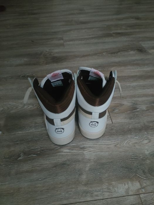 Air Jordan 1 travisscot