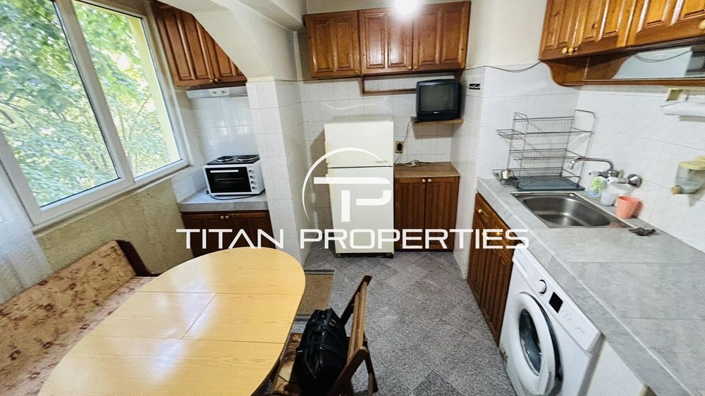 Дава се под наем Двустаен апартамент в Бургас, Изгрев - 60 кв.м за 244.8 € - Снимка #2