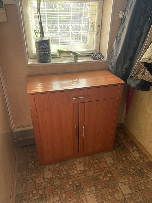 Продам комод, зеркало