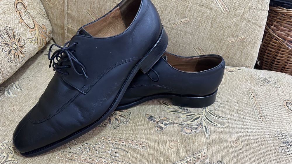 Туфли кожаные.