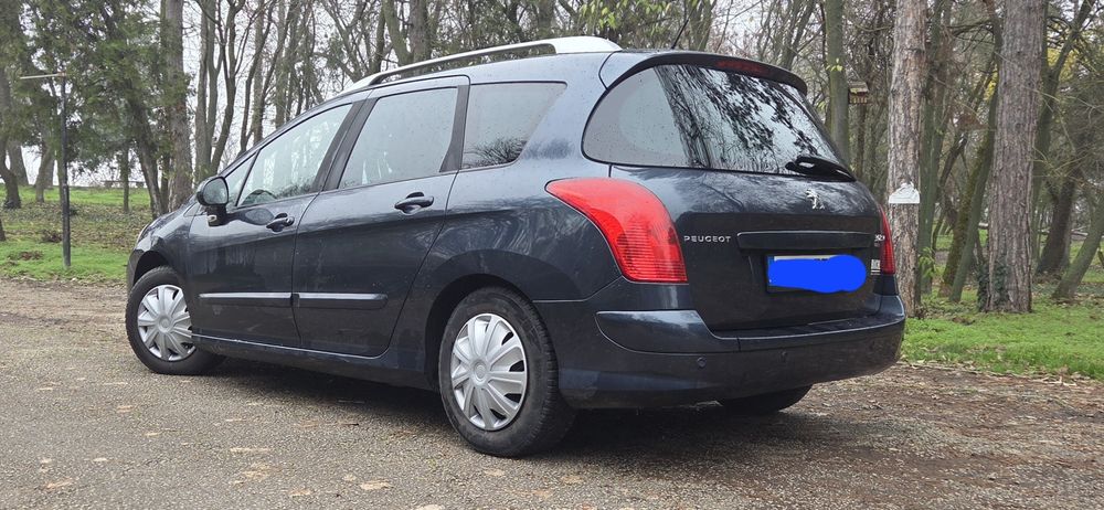 308  SW Пежо  2011 година