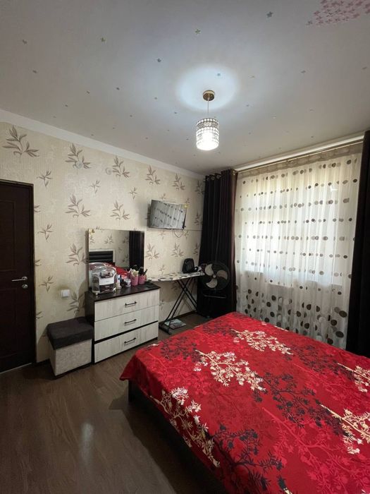 Srochna 2 - xonali kvartira sotiladi