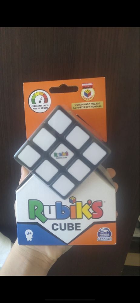 Cuburi Rubik *noi*