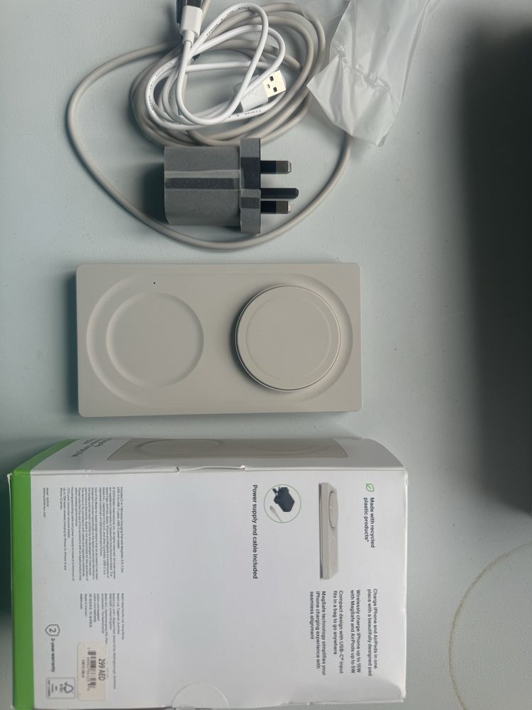 Зарядка для айфон. Беспроводная зарядная панель MagSafe