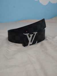 Louis Vuitton Silver and black belt
