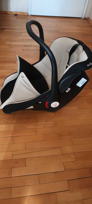 Бебешки кош в перфектно състояние