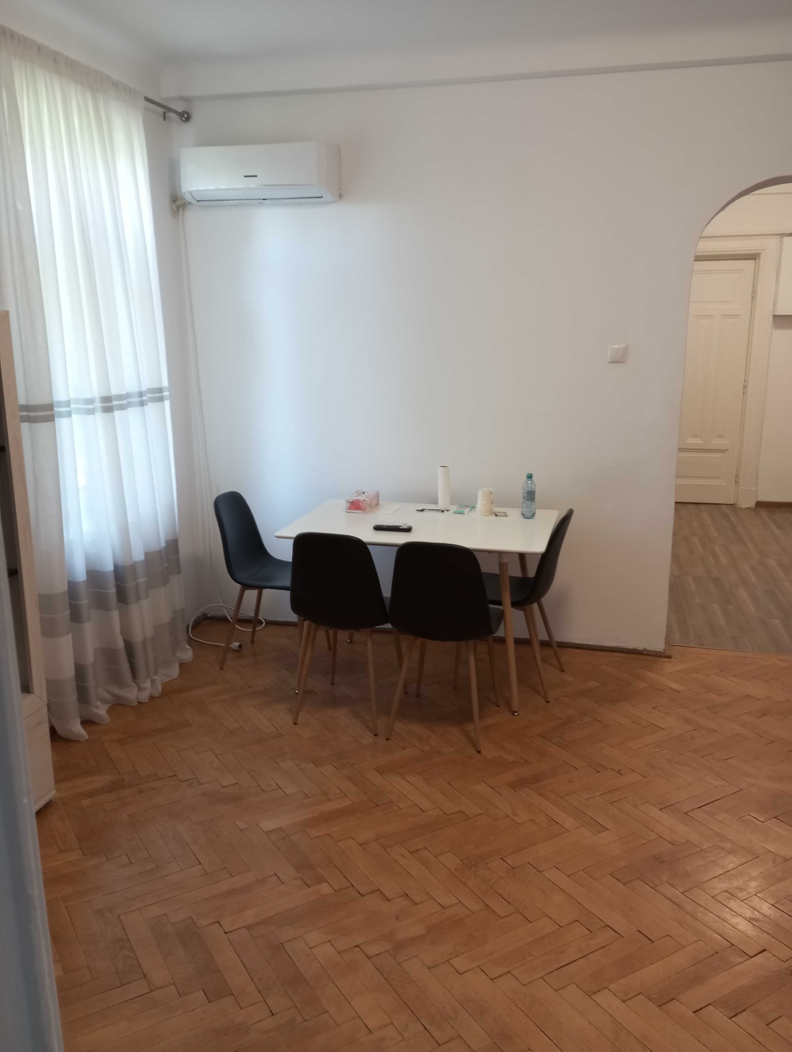 Închiriez apartament 3 camere, Bld Ferdinand