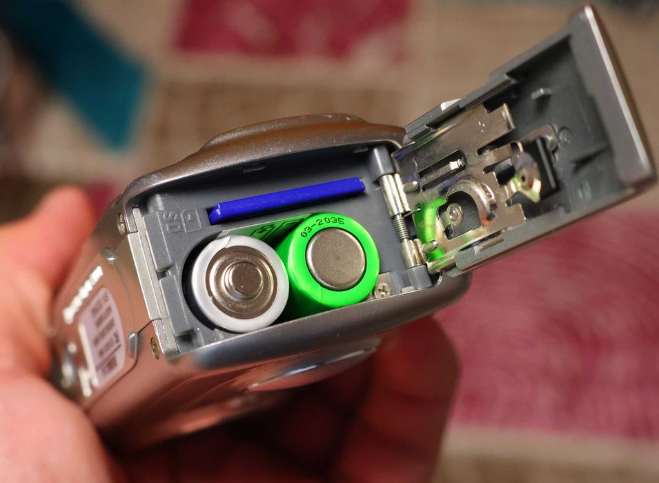 aparat foto digital Samsung A4 (digicam cu senzor CCD)