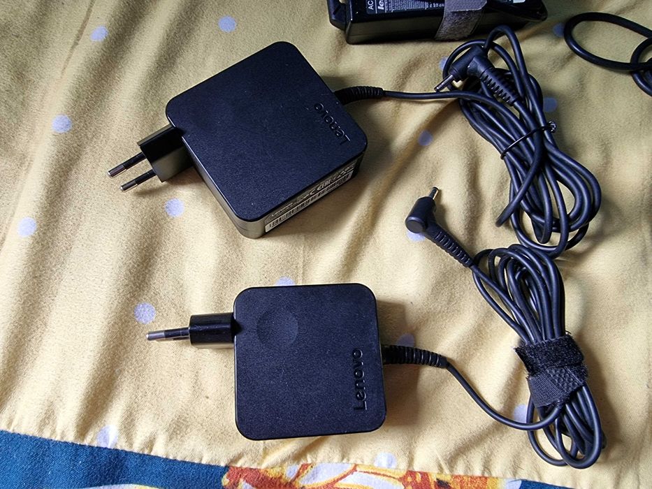 Alimentator/Incarcator laptop Lenovo mufa dreptunghi/subtire