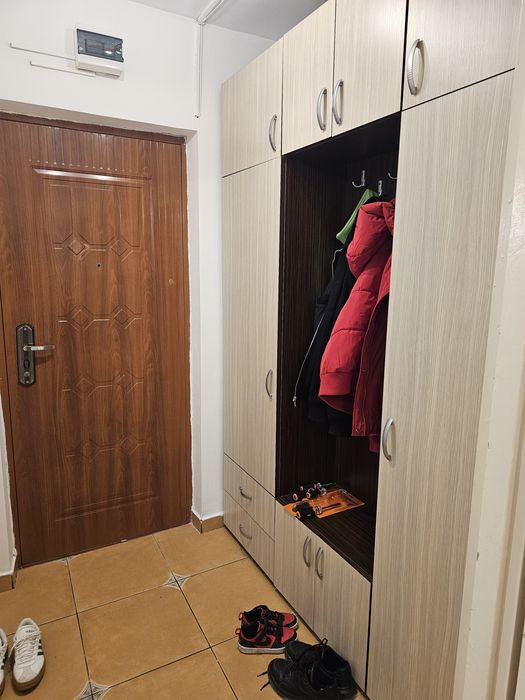 De închiriat garsoniera, G8, et. 2, Amaradia