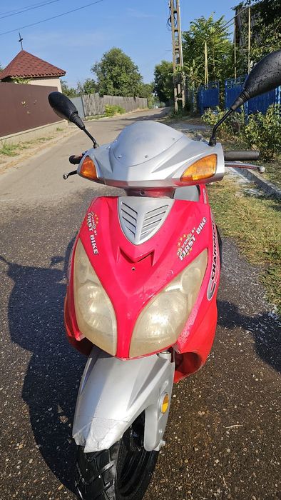 Scuter first bike in 4 timpi
