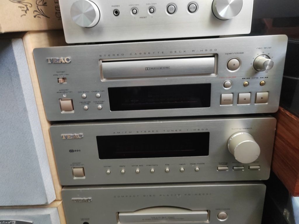 Vând linie audio Teac A-H500i