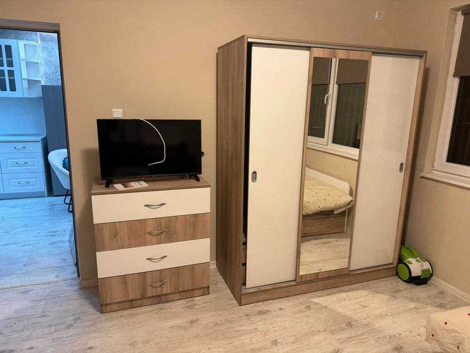 Дава се под наем Тристаен апартамент в Бургас, Възраждане - 70 кв.м за 750 € - Снимка #6