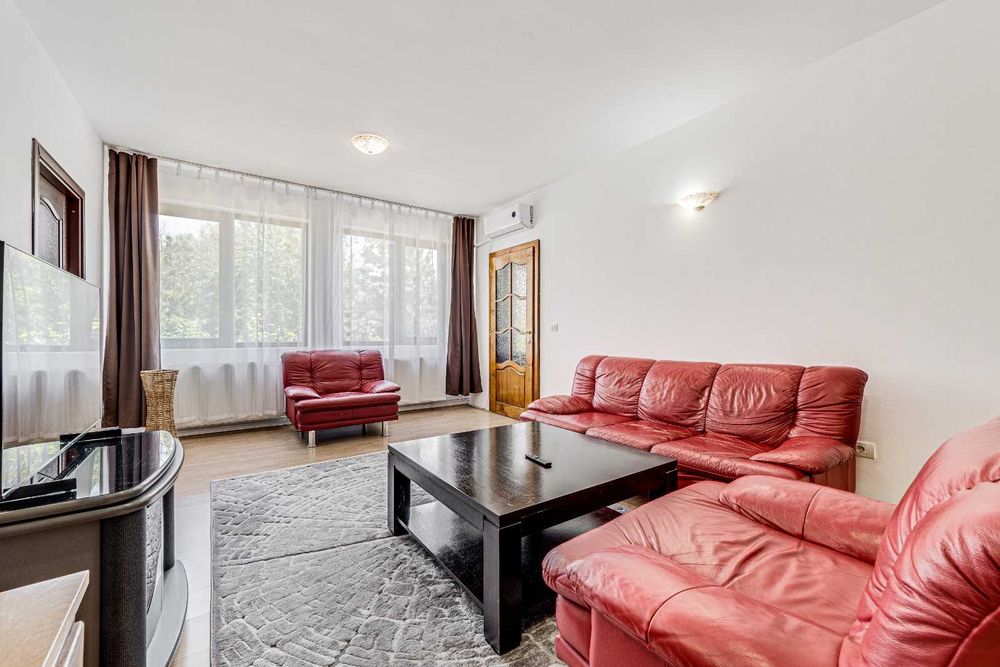 Casa 4 camere si 954 mp teren, cu 2 fronturi stradale in Subcetate