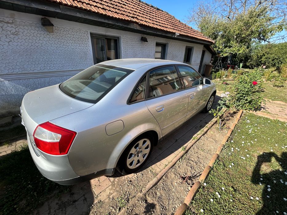 Audi A4 din 2003, climatromic